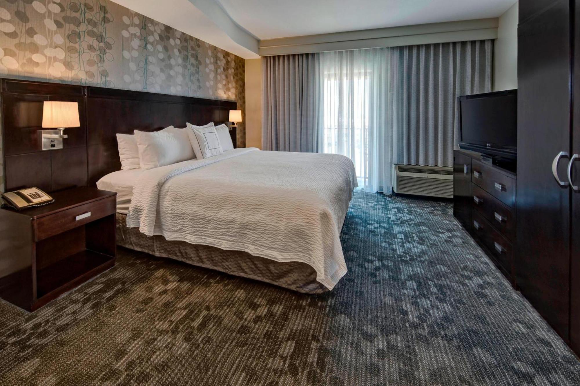 Courtyard By Marriott Midland Hotel Екстериор снимка